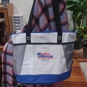 American Cruise Lines Blue and White Travel Tote